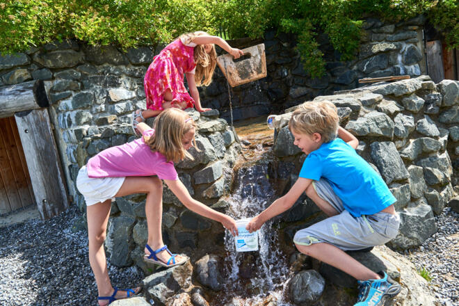 Naturspielplatz \"Plitsch&Platsch\" in Schattwald