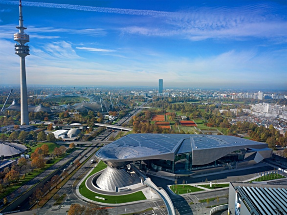 Die BMW -Welt beim Olympiapark in München