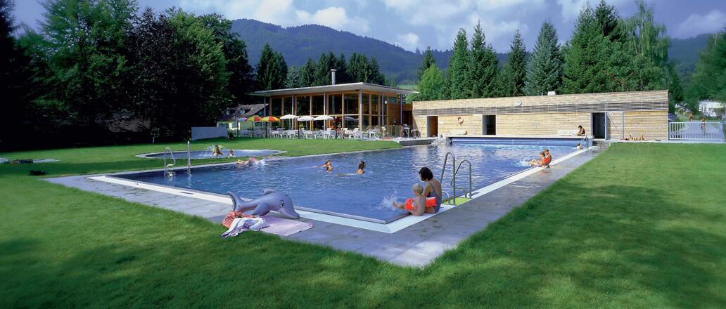 Pool.jpg