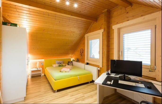 2021 - Ferienhaus Schwaiger - Schlafzimmer im OG