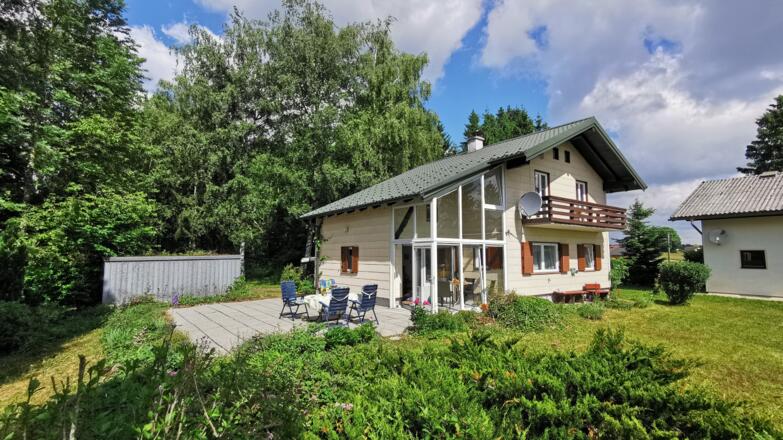 Ferienhaus mit Atterseepanorama