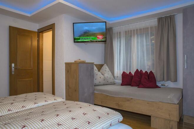 Doppelzimmer mit Zustellbett