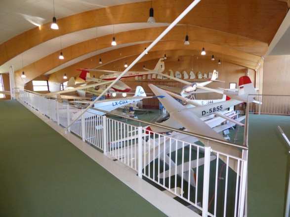 Historische Segelflugzeuge