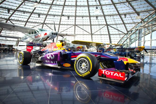 Infiniti Red Bull Racing RB9 wurde am 18. März 2014 im Hangar-7 in Salzburg, Österreich, präsentiert
