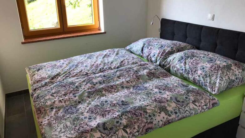 Schlafzimmer 2 Betten tour