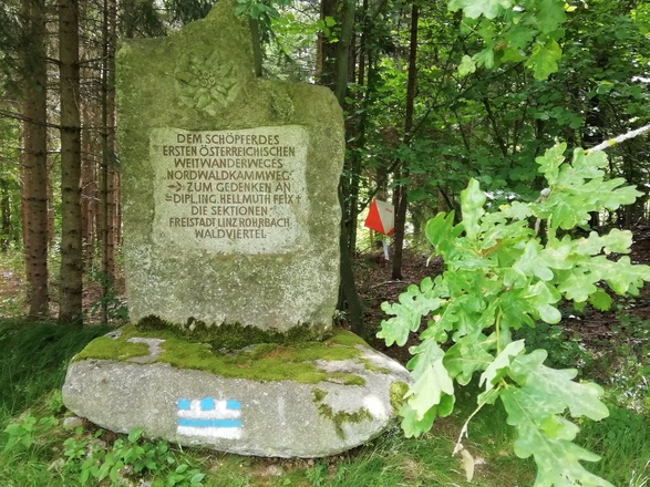 Nordwaldkammweg Gedenkstein