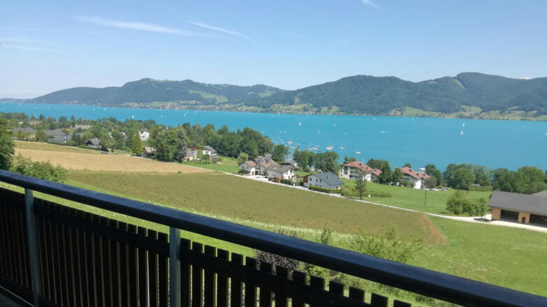 fewo-klose-blick-vom-balkon-auf-den-attersee-edeltraud-klose