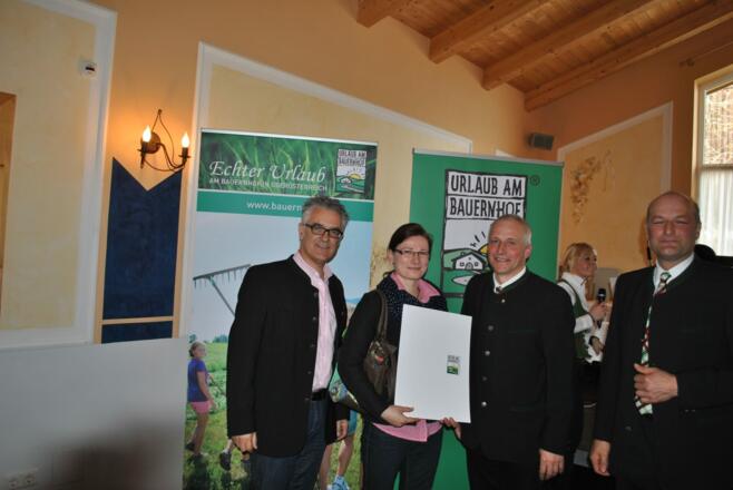 Verleihung der 3 Blumen Urkunde