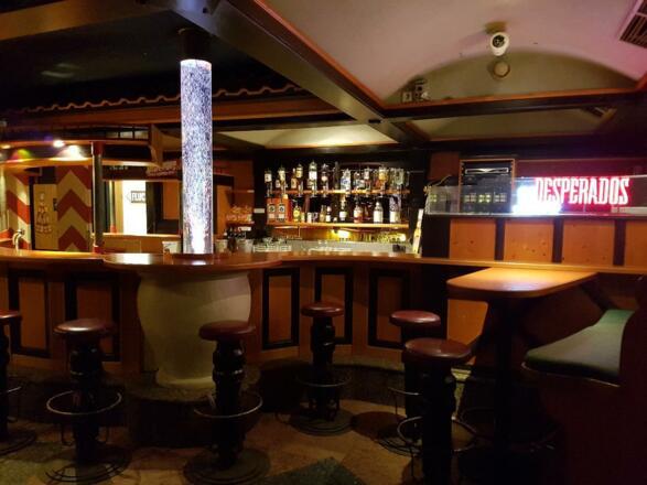 "Postkastl" Bar