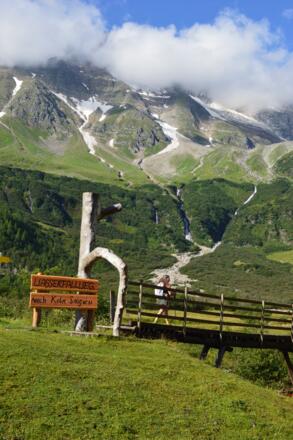 Am Wasserfallweg in Kolm-Saigurn schließt sich die Runde über Sonnblick und Goldzechkopf