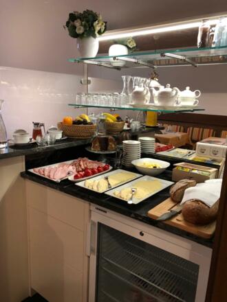 Frühstück im Landhaus Schmid, Frankenmarkt, Salzkammergut