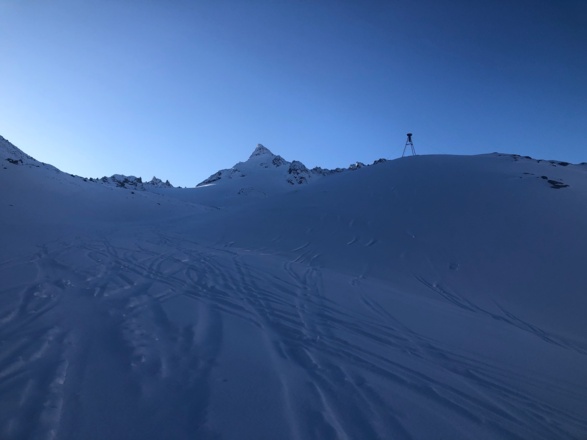 Weg zur Ochsenscharte, links von der Dreiländerspitze