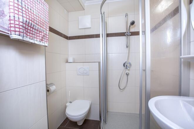Badezimmer kl. Wohnung