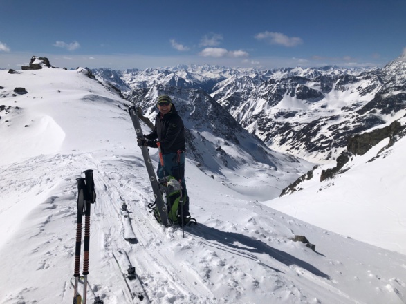 Blick auf die Abfahrt Richtung Tuoi Hütte