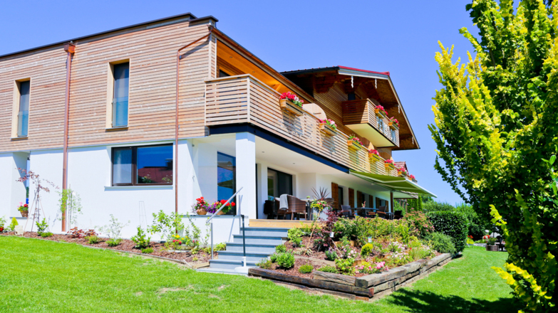 Hausansicht von der Seite