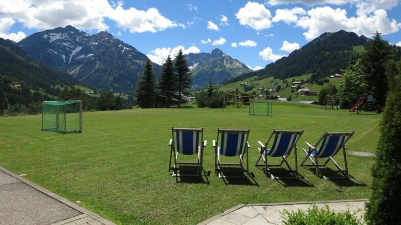 Unser Garten, Blick zum Widderstein
