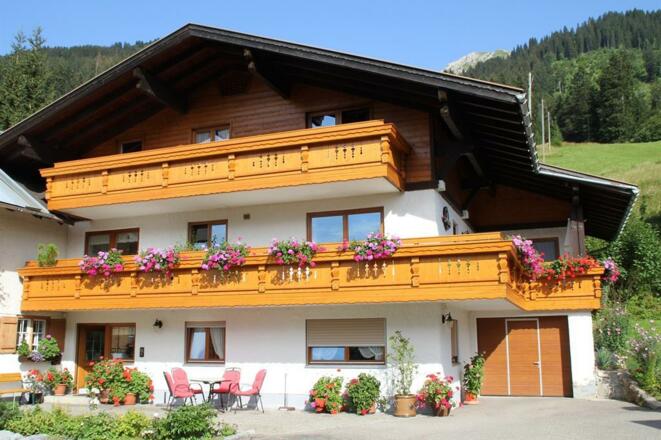 Haus 1