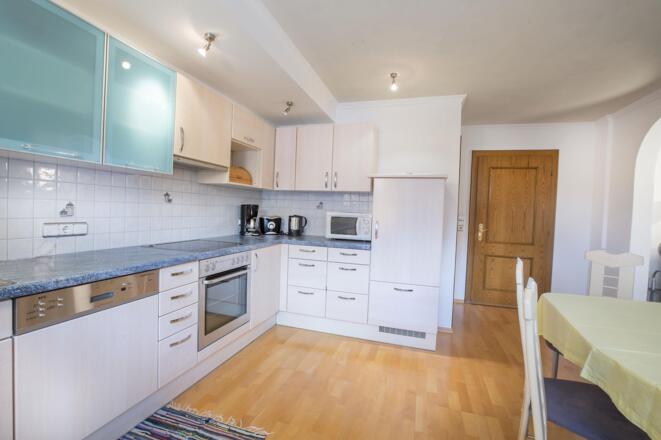 Küche gr. Wohnung