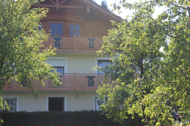 Nebenhaus mit den Ferienwohnungen