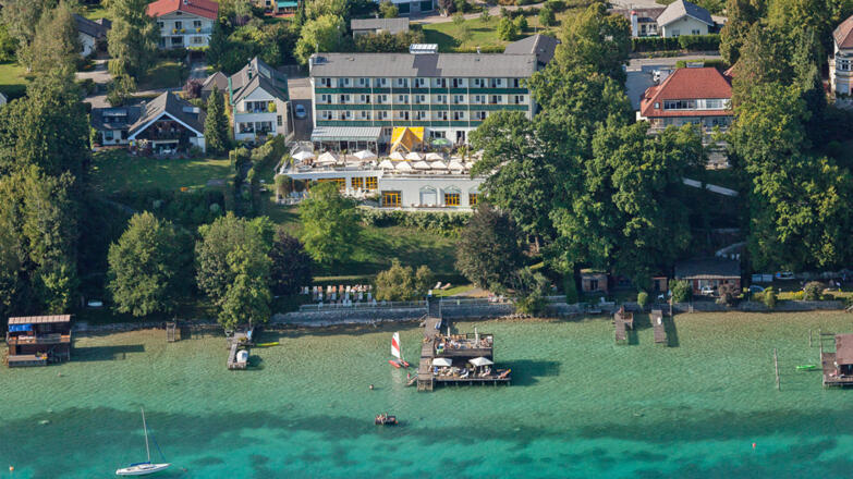 2017-luftaufnahme-seeseitig-hotel-attersee-hotel-attersee