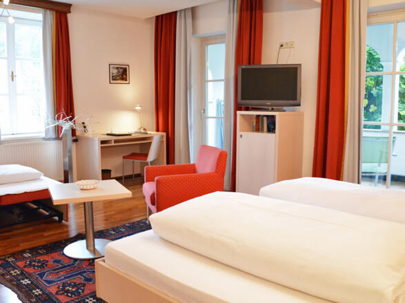 Doppelzimmer mit Balkon im Hotel Föttinger**** Steinbach am Attersee