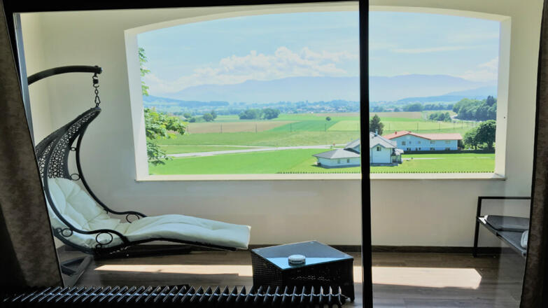 Blumenhof - Panoramablick %c2%a9 Familie Mair-Zeininger