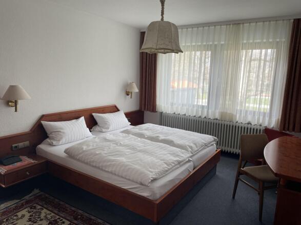 Suite mit Wohnzimmer und Schlafzimmer