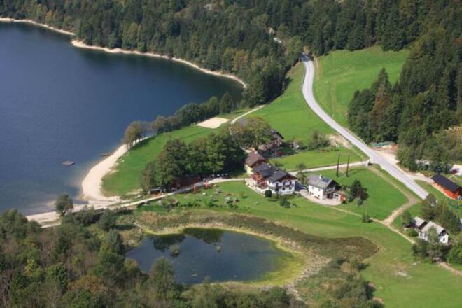 Haus Hirschpoint am Hintersee mit Badeplatz