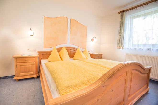 Schlafzimmer1