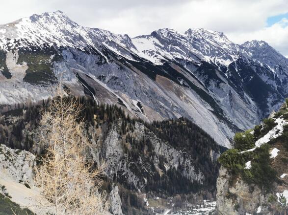 Blick vom Törl in das Halltal