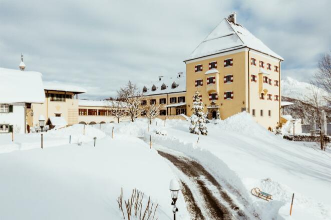 Schloss Fuschl - Exterior - Winter2(c)Schloss F.