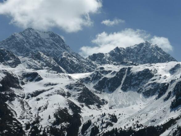 Bergwelt im Mai