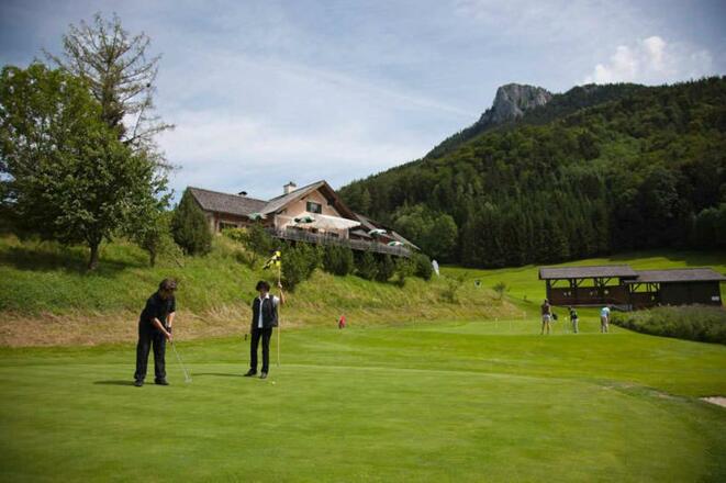 files-GalleryGolf07Gallerylarge.jpg