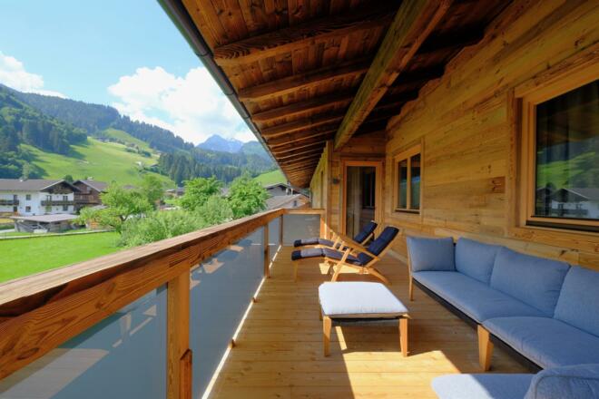BalkonSeiteCouchSommer
