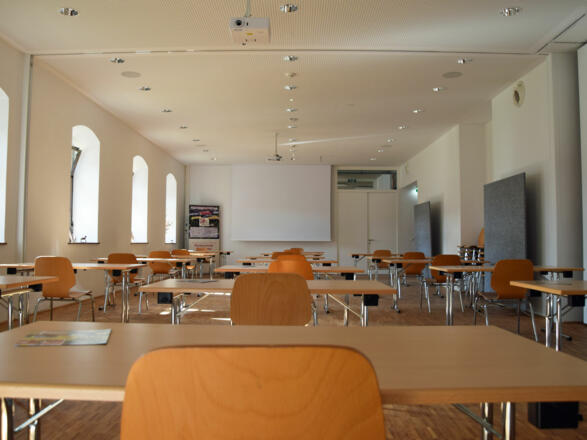 Veranstaltungszentrum-Pferdezentrum-Stadl-Paura-Seminarraum-Foto-Katharina Brandstetter