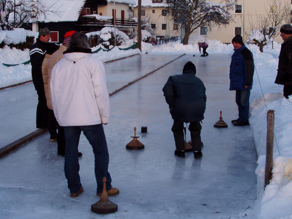 Eisstockschiessen beim Gasthof Staudinger Landeroith
