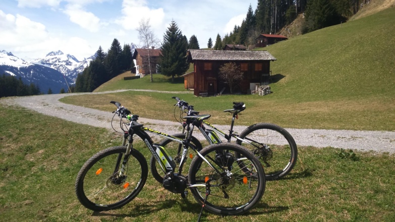 2 E-Bikes für unsere Gäste