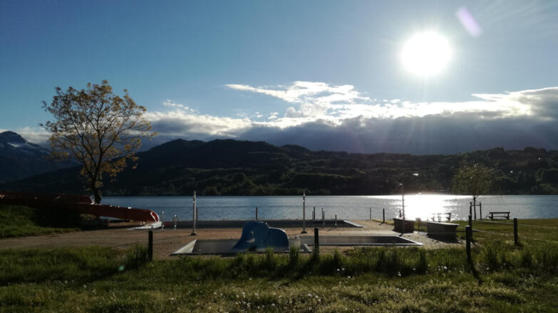 Solar Strandbad Steinbach am Attersee, Sicht auf See