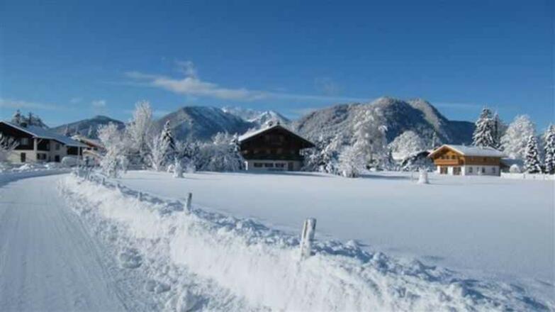https://d1pgrp37iul3tg.cloudfront.net/objekt2_pics/obj_full_31688_007.jpg