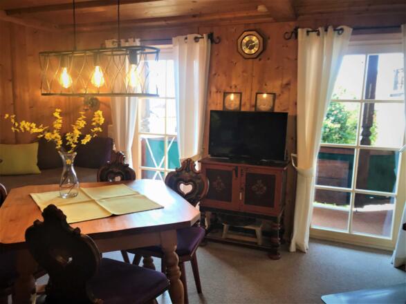 Wohn-/Essbereich mit Küche 6/8