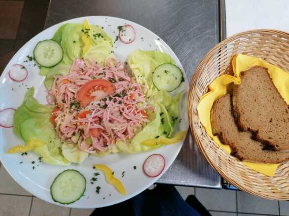 Wurstsalat