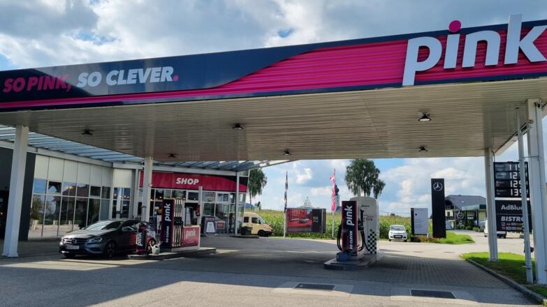 PINK Tankstelle Lisko