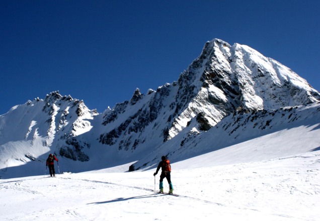 Großglockner Stüdlgrat und (rechts unterhalb davon) Luisenkopf