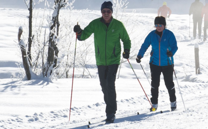 Inzell/Chiemgau: Regelmäßig werden die Inzeller Langlaufloipen gespurt.