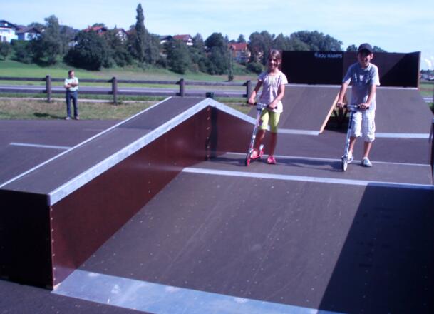 Skaterplatz Kinder.jpg