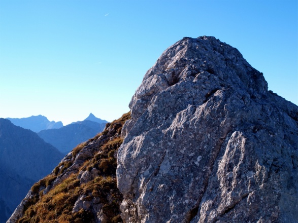 Gipfel-Scharte 2135m mit Schönfeldspitze