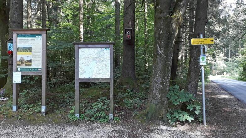 2018-parkplatz-marktwaldstra-e