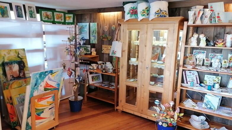 Besuchen Sie die Künstlerin im Atelier