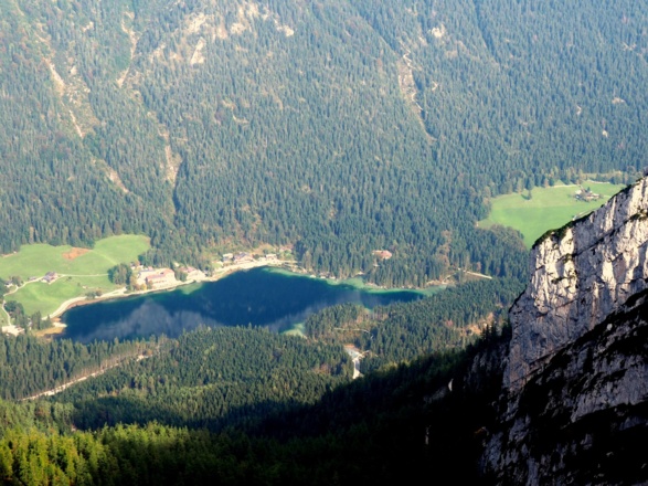 Tiefblick zum Hintersee