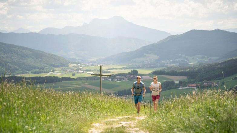 2020-06-Wandern-in-der-Region-TVB-Attersee-Attergau